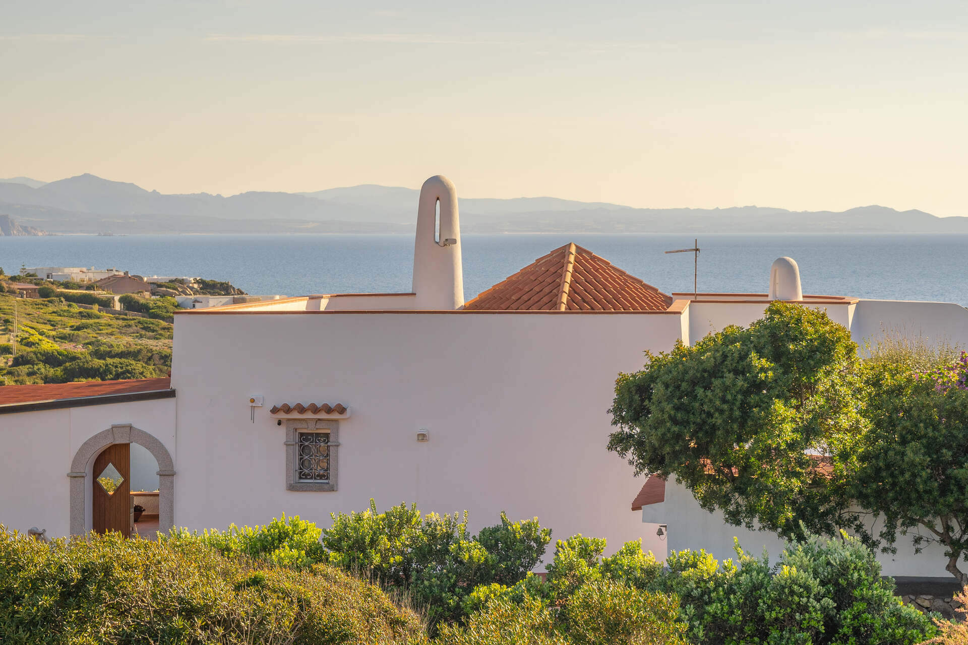 Fascinating sea view villa in Baia Santa Reparata
